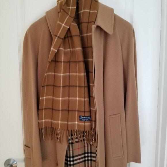 Vintage Burberry Lambswool Fringe Scarf - Made in Scotland - Picture 1 of 7